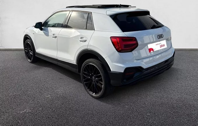 AUDI Q2 35 TFSI 150 S tronic 7 S line extérieur trois quart arrière gauche 2128062