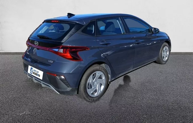 HYUNDAI I20 1.2 79 Initia extérieur trois quart arrière droit 13348