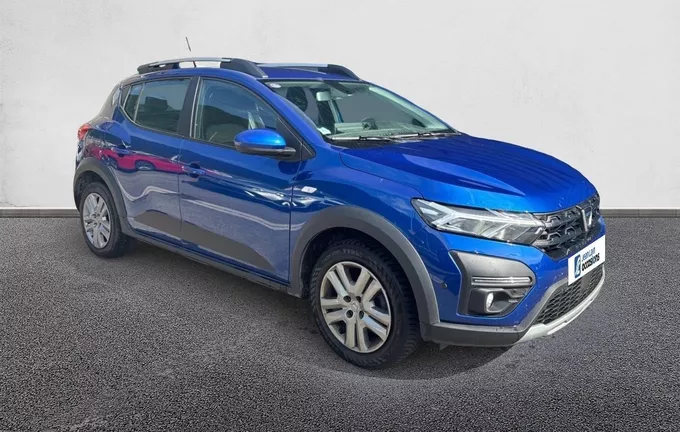 DACIA SANDERO TCe 90 - 22 Stepway Confort extérieur trois quart avant droit 2130063