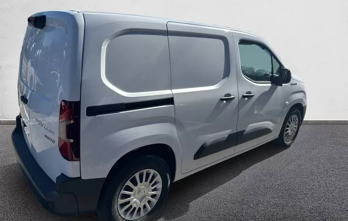 TOYOTA PROACE CITY ELECTRIC FOURGON MC23 PROACE CITY ELECTRIC MEDIUM 50KWH BUSINESS extérieur trois quart arrière droit 598180