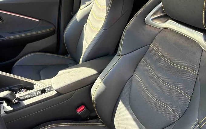 TOYOTA C-HR Hybride 200 Collection Premiere photo 18 1103738