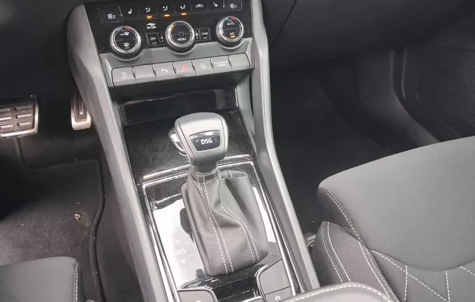 SKODA KAROQ 1.5 TSI 150 ch ACT DSG7 Sportline photo 14 2128763