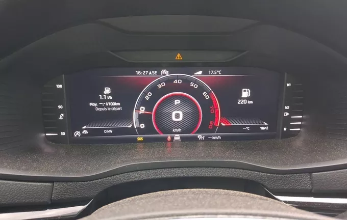 SKODA KAROQ 1.5 TSI 150 ch ACT DSG7 Sportline photo 22 2128763