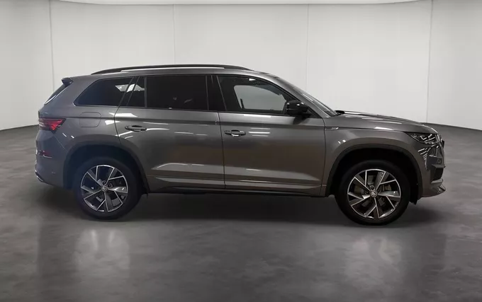 SKODA KODIAQ 2.0 TDI 200 SCR DSG7 4x4 5pl Sportline extérieur côté droit 213644