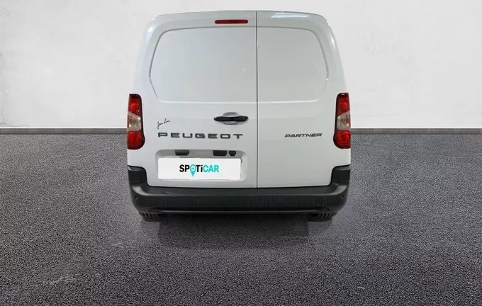 PEUGEOT PARTNER FOURGON XL 950 KG BLUEHDI 130 S&S EAT8 extérieur trois quart arrière droit 943887
