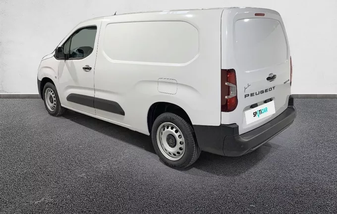 PEUGEOT PARTNER FOURGON XL 950 KG BLUEHDI 130 S&S EAT8 extérieur trois quart arrière gauche 943887
