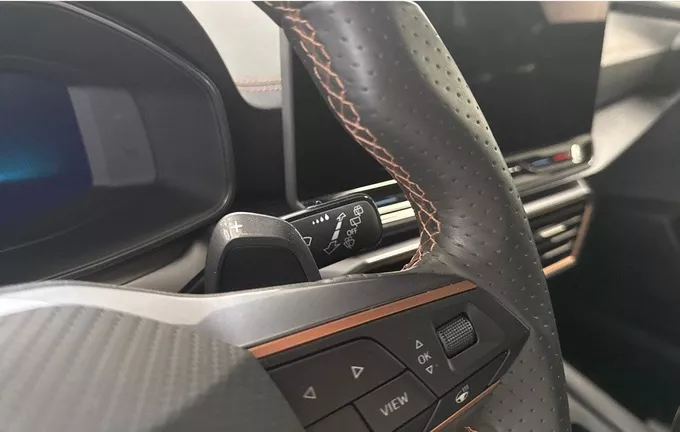 CUPRA FORMENTOR 1.5 eTSI Hybrid 150 ch DSG7 V photo 19 2120237