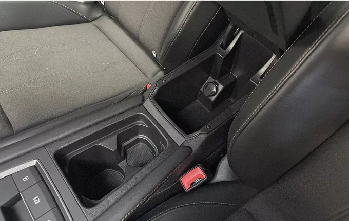 CUPRA FORMENTOR 1.5 eTSI Hybrid 150 ch DSG7 V photo 21 2120237