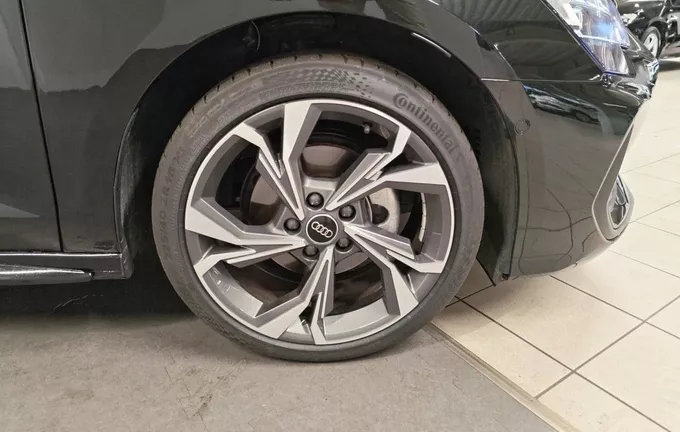 AUDI A3 Sportback TDI 150 S tronic 7 S line photo 9 2130373