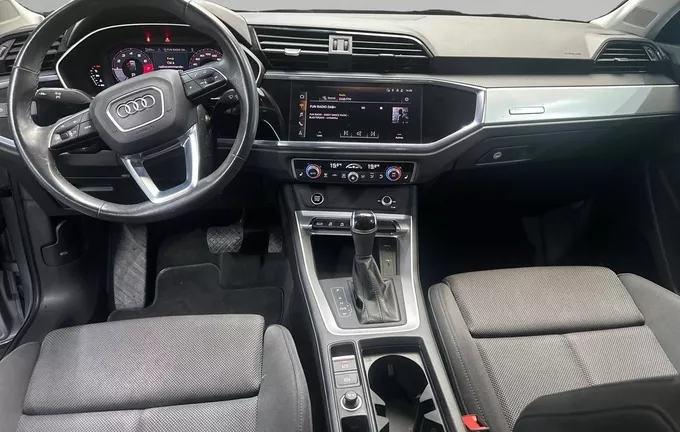 AUDI Q3 Sportback 35 TFSI 150 ch S tronic 7 Design photo 18 2128591