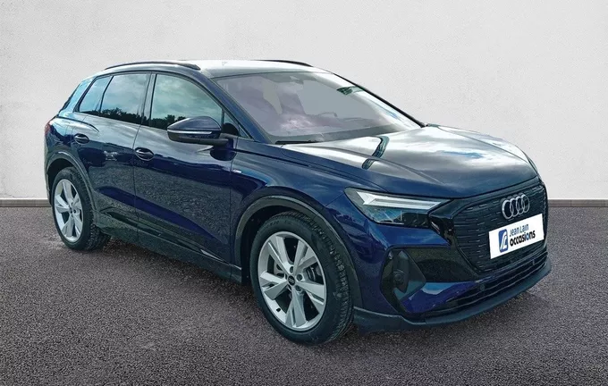 AUDI Q4 E-TRON 45 285 ch 82 kWh S line extérieur trois quart avant droit 460136