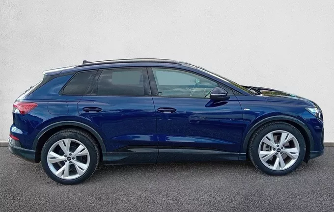 AUDI Q4 E-TRON 45 285 ch 82 kWh S line extérieur côté droit 460136