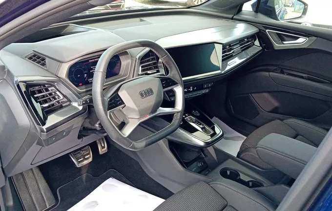 AUDI Q4 E-TRON 45 285 ch 82 kWh S line photo 11 460136