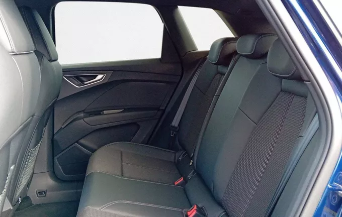 AUDI Q4 E-TRON 45 285 ch 82 kWh S line photo 17 460136