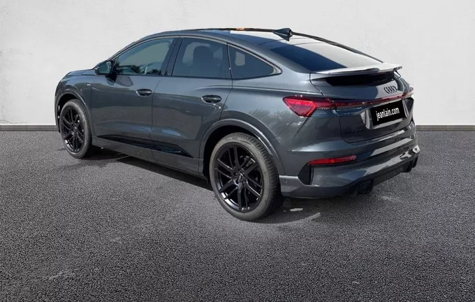 AUDI Q4 E-TRON Q4 Sportback e-tron Performance extérieur trois quart arrière gauche 9501