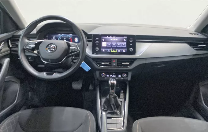 SKODA KAMIQ 1.0 TSI Evo 110 ch DSG7 Ambition extérieur trois quart avant droit 2129601