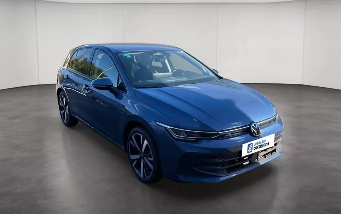 VOLKSWAGEN GOLF 1.5 eTSI EVO2 116 DSG7 VW Edition extérieur trois quart avant droit 2131957