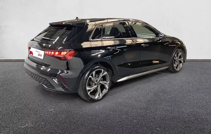 AUDI A3 Sportback TFSI Mild Hybrid 150 S tronic 7 S line extérieur trois quart arrière droit 2128220