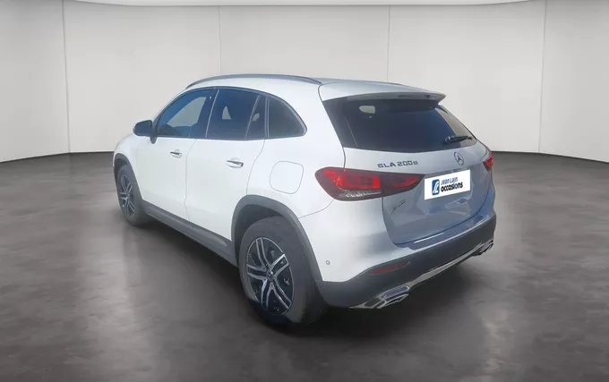 MERCEDES GLA 200 d 8G-DCT Progressive Line extérieur trois quart arrière gauche 2132758