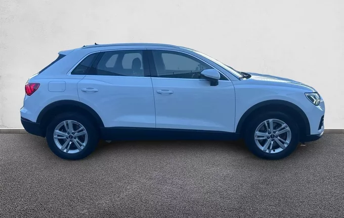 AUDI Q3 45 TFSIe 245 ch S tronic 6 Business line extérieur côté droit 212319