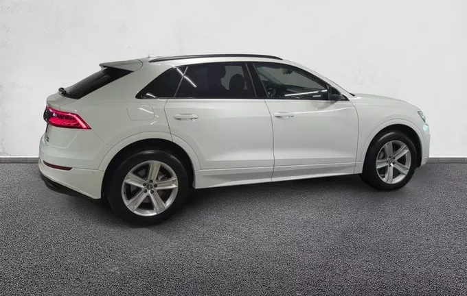 AUDI Q8 50 TDI 286 Tiptronic 8 Quattro Avus extérieur côté droit 2130696