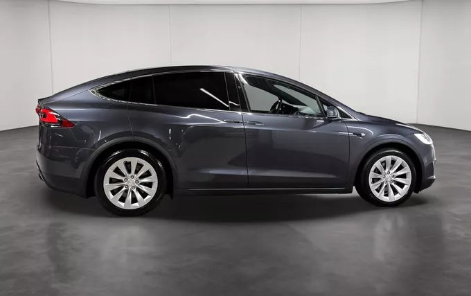 TESLA MODEL X 75D Dual Motor extérieur côté droit 2132586