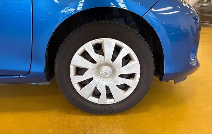 TOYOTA YARIS 69 VVT-i France photo 9 2130327