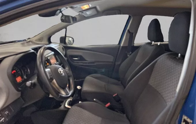 TOYOTA YARIS 69 VVT-i France photo 11 2130327