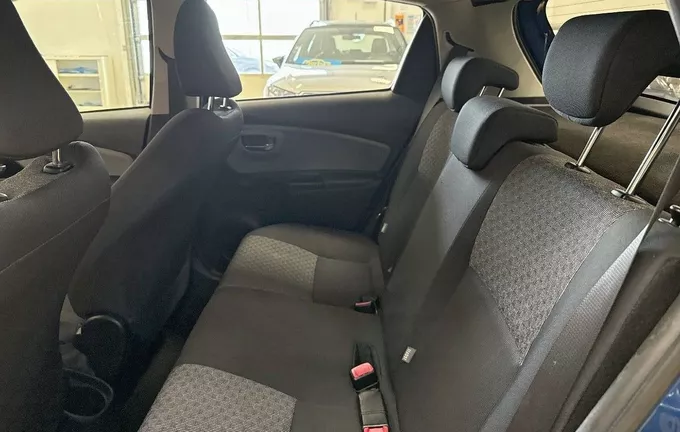 TOYOTA YARIS 69 VVT-i France photo 17 2130327