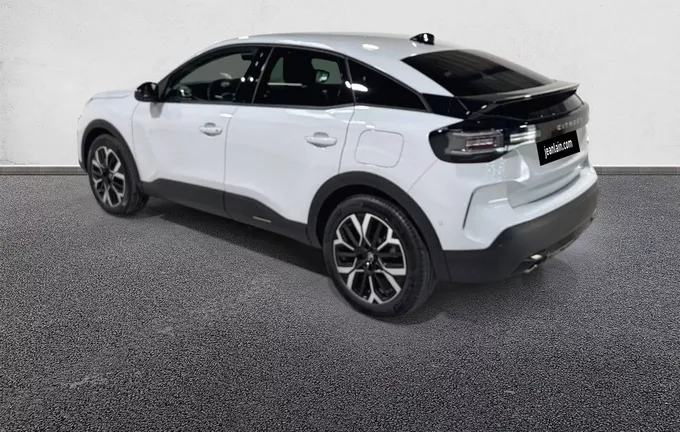 CITROEN C4 Hybride 145 ch e-DCS6 Max extérieur trois quart arrière gauche 083943