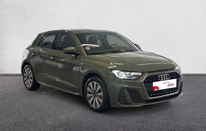 AUDI A1 Sportback 30 TFSI 110 ch S tronic 7 S Line extérieur trois quart avant droit 2132487
