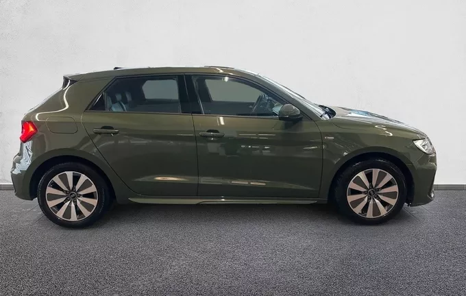 AUDI A1 Sportback 30 TFSI 110 ch S tronic 7 S Line extérieur côté droit 2132487