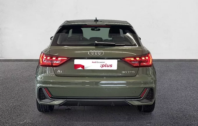 AUDI A1 Sportback 30 TFSI 110 ch S tronic 7 S Line extérieur arrière 2132487