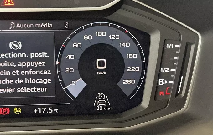 AUDI A1 Sportback 30 TFSI 110 ch S tronic 7 S Line photo 19 2132487