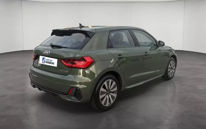 AUDI A1 Sportback 30 TFSI 110 ch S tronic 7 S Line extérieur trois quart arrière droit 2132487