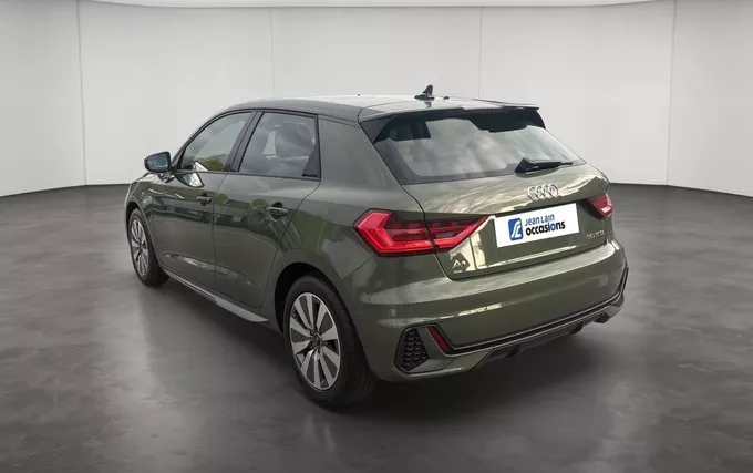 AUDI A1 Sportback 30 TFSI 110 ch S tronic 7 S Line extérieur trois quart arrière gauche 2132487