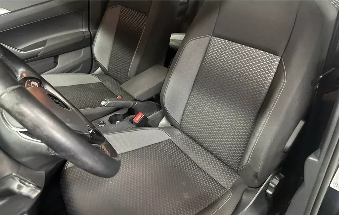 VOLKSWAGEN POLO 1.0 TSI 95 S&S BVM5 Active extérieur trois quart arrière droit 2131608