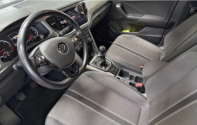 VOLKSWAGEN T-ROC 2.0 TDI 115 Start/Stop BVM6 photo 13 2128979