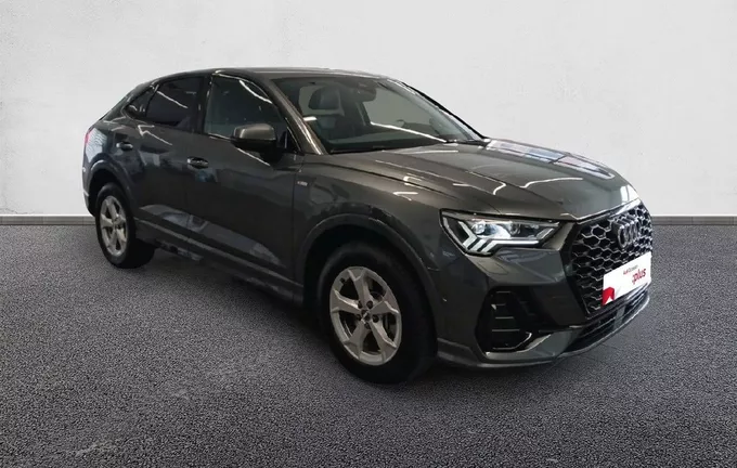 AUDI Q3 45 TFSIe 245 ch S tronic 6 S line extérieur trois quart avant droit 2131432