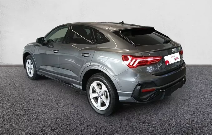 AUDI Q3 45 TFSIe 245 ch S tronic 6 S line extérieur trois quart arrière gauche 2131432