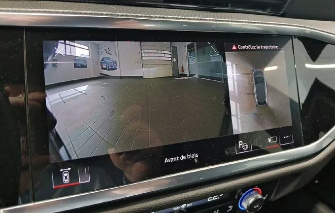 AUDI Q3 45 TFSIe 245 ch S tronic 6 S line photo 19 2131432