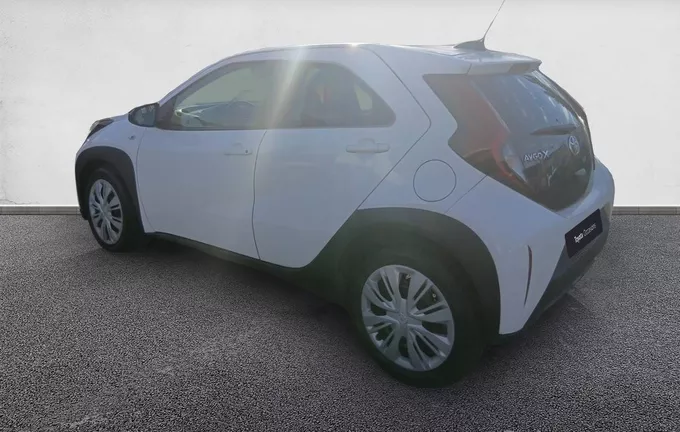 TOYOTA AYGO X 1.0 VVT-i 72 Dynamic extérieur trois quart arrière gauche 1102853