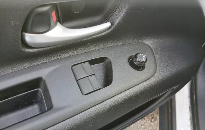 TOYOTA AYGO X 1.0 VVT-i 72 Dynamic photo 19 1102853