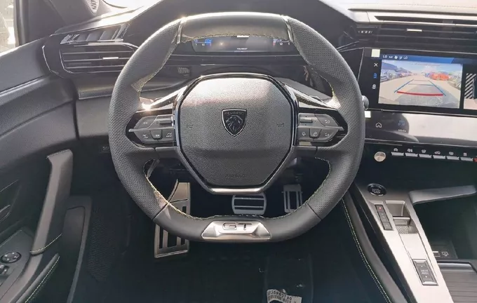 PEUGEOT 308 PHEV 180 e-EAT8 GT photo 9 946104