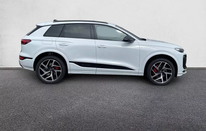 AUDI Q6 E-TRON 387 ch 100 kWh quattro S line extérieur côté droit 7665