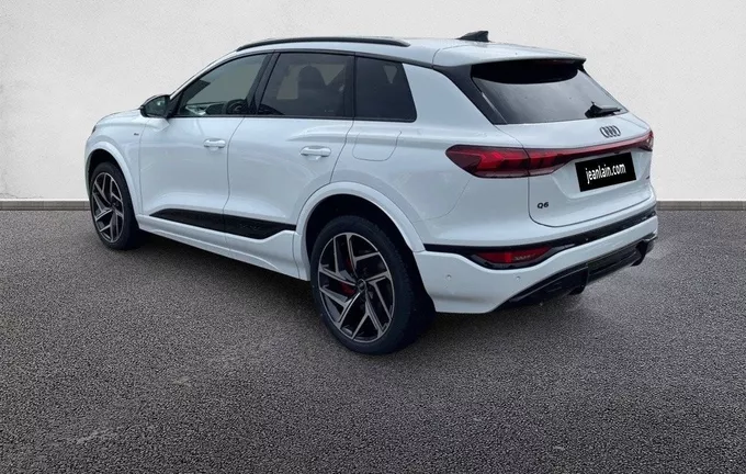 AUDI Q6 E-TRON 387 ch 100 kWh quattro S line extérieur trois quart arrière gauche 7665