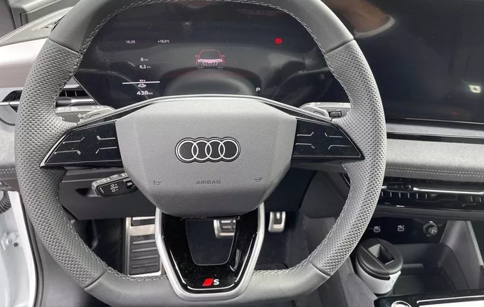 AUDI Q6 E-TRON 387 ch 100 kWh quattro S line photo 12 7665