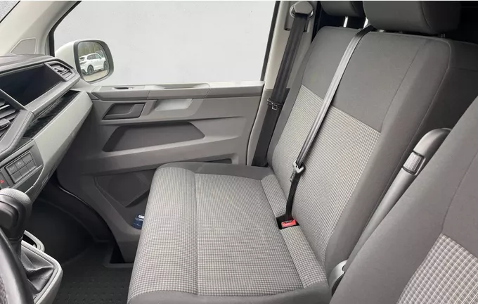 VOLKSWAGEN UTILITAIRES TRANSPORTER 6.1 VAN L1H1 2.0 TDI 150 DSG7 BUSINESS PLUS extérieur arrière 106330