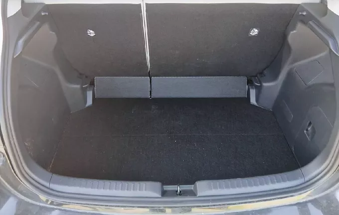 TOYOTA YARIS Hybride 116h Iconic photo 10 1103561