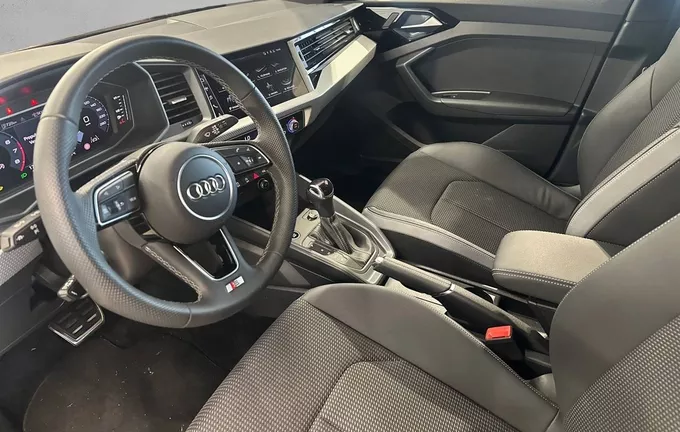AUDI A1 Sportback 30 TFSI 116 ch S tronic 7 S Line photo 11 2130785